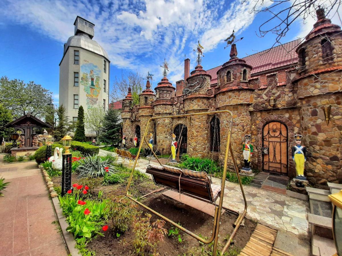Усадьба-Музей Hotel Tirnauca Buitenkant foto