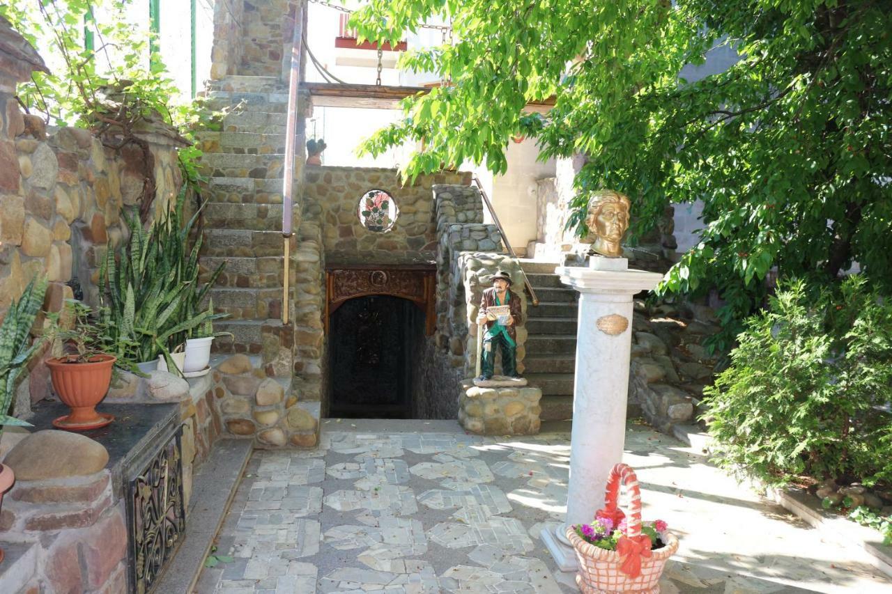 Усадьба-Музей Hotel Tirnauca Buitenkant foto