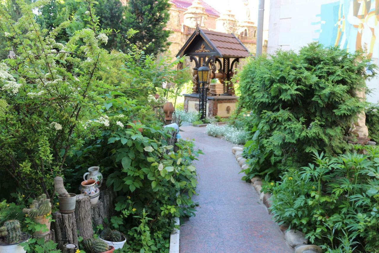 Усадьба-Музей Hotel Tirnauca Buitenkant foto